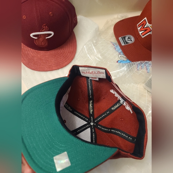 Red Miami Heat Snapback - Picture 4 of 6